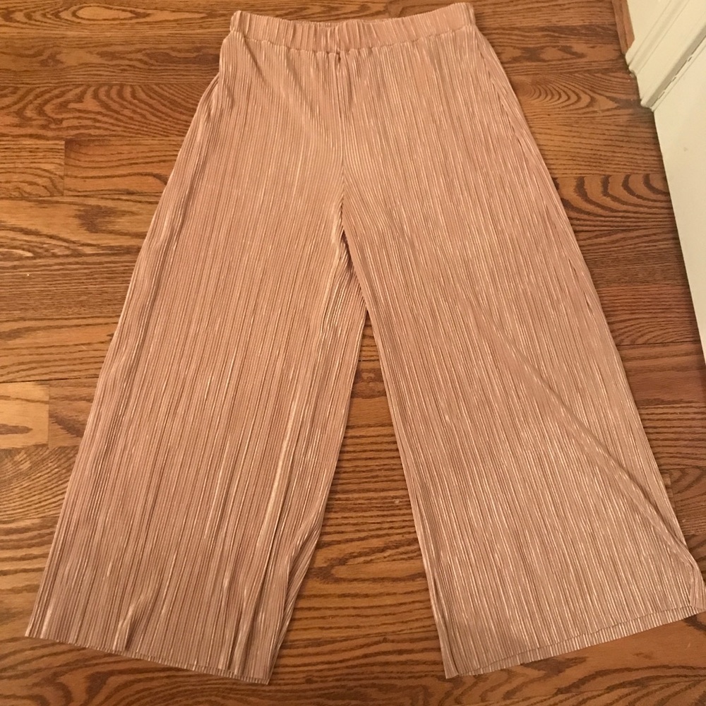 Zara pink silk pleated culottes!